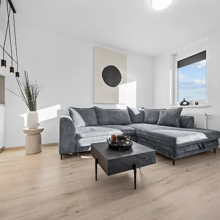 Modern 2-bedroom In The Heart Of Apartament