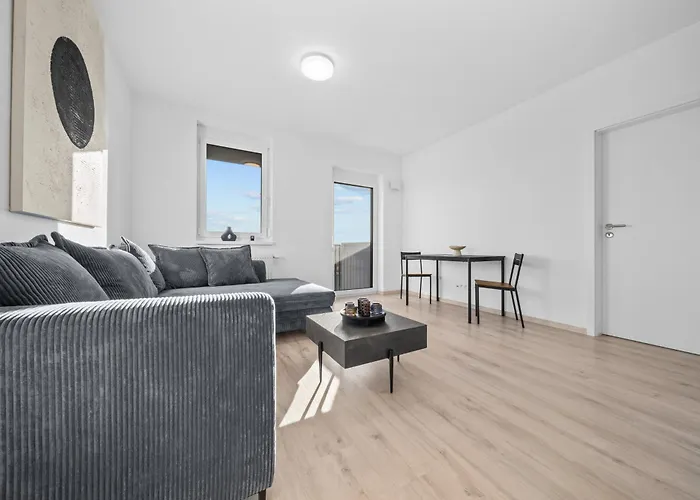 アパート Modern 2-bedroom In The Heart Of *