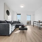Modern 2-bedroom In The Heart Of Apartmán *