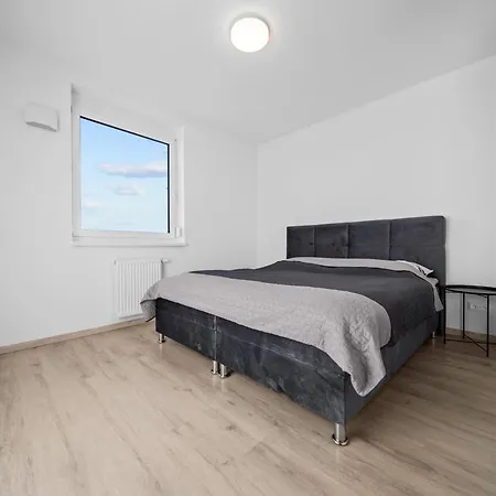 Apartamento Modern 2-bedroom In The Heart Of